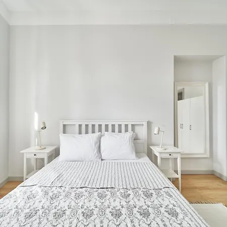 Cute&light Apartment, Centre