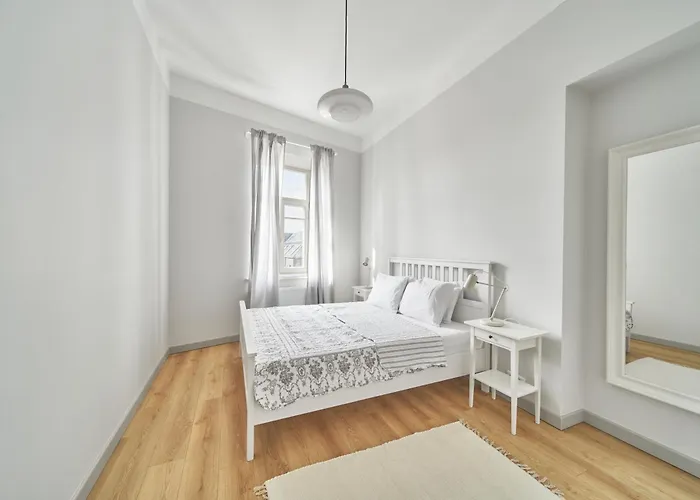 Lejlighed Cute&light Apartment, Centre *