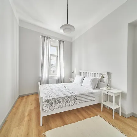 Apartament Cute&light Apartment, Centre *